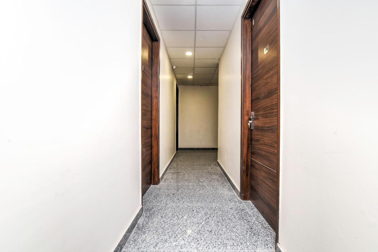 היידראבד Oyo 23191 Flagship Hotel Raj Madan Ameerpet מראה חיצוני תמונה