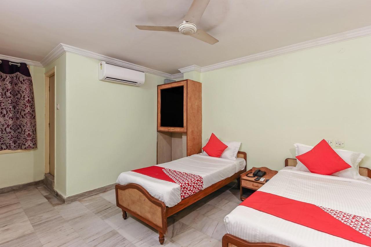 היידראבד Oyo 23191 Flagship Hotel Raj Madan Ameerpet מראה חיצוני תמונה