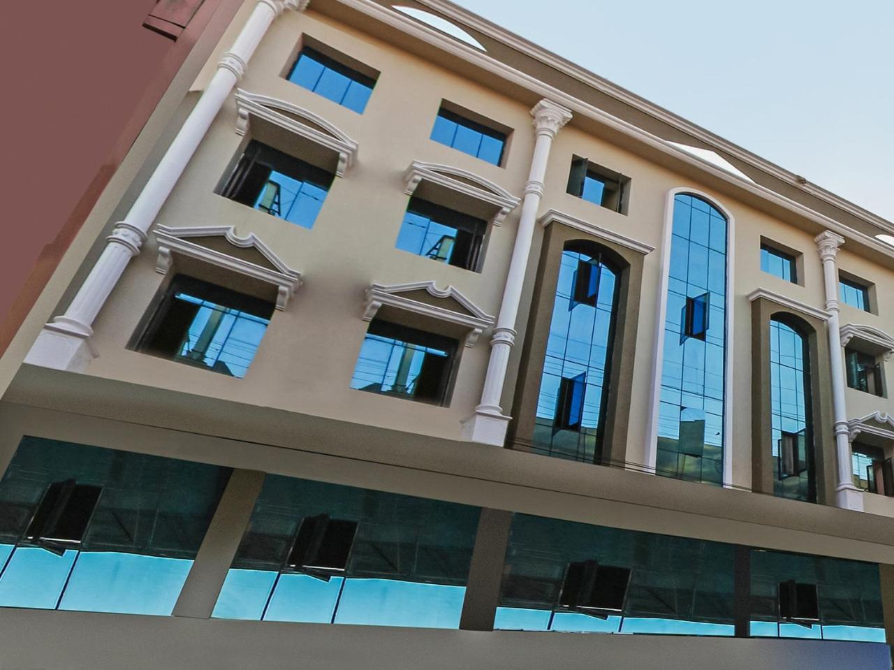 היידראבד Oyo 23191 Flagship Hotel Raj Madan Ameerpet מראה חיצוני תמונה