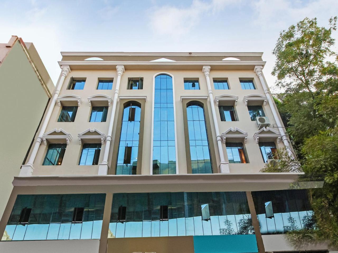 היידראבד Oyo 23191 Flagship Hotel Raj Madan Ameerpet מראה חיצוני תמונה